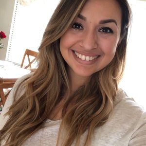 Meet your Posher, Monica